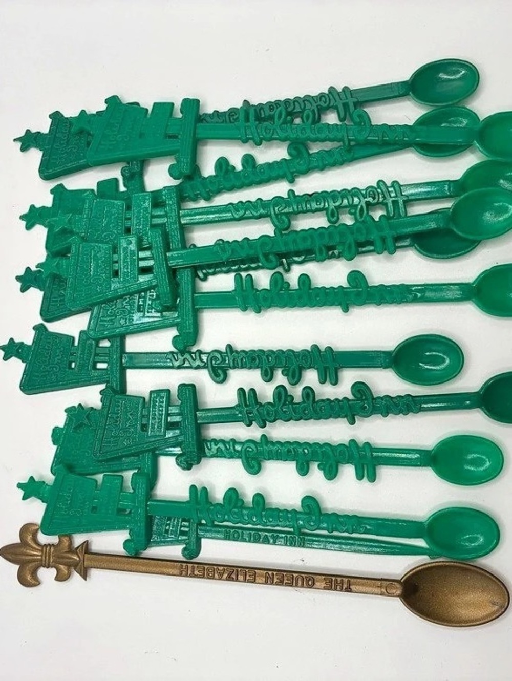 Novelty Green & Gold Serving Spoons Set